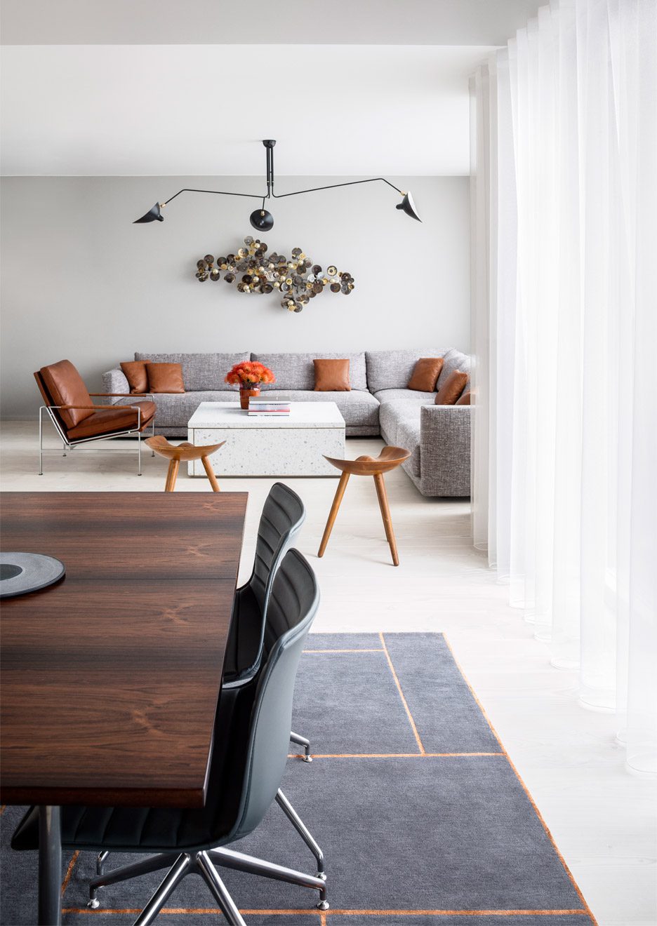 kroyers-plads-apartment-studio-david-thulstrup-interior-architecture-copenhagen-denmark-avoid-scandinavian-furniture-modern-_dezeen_936_9